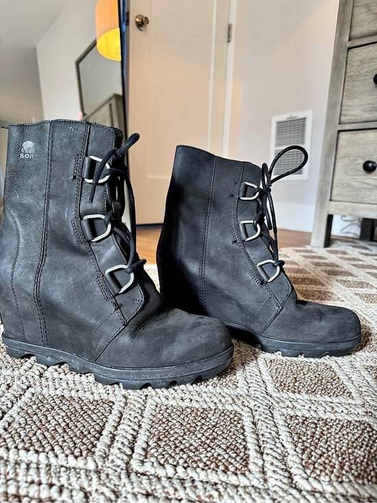 Sorel Shoes - Sorel Black Lace-Up Wedge Boots US 9